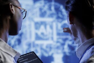 Cartilha orienta médicos e instituições sobre uso de IA na medicina