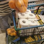 Cesta básica fica mais cara em todas as capitais brasileiras em março