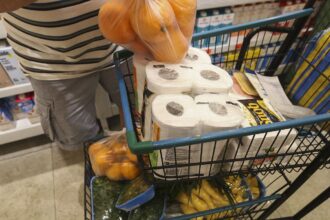 Cesta básica fica mais cara em todas as capitais brasileiras em março