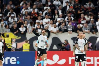 Corinthians derrota Santa Fe e segue 100% na Copa Libertadores