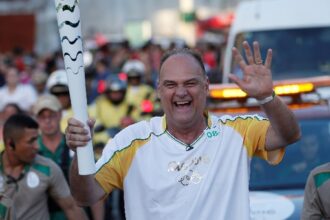 Flamengo aposenta camisa 14 de Oscar