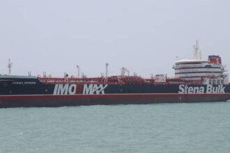 Irã pode fechar Estreito de Ormuz se bloqueio naval dos EUA persistir