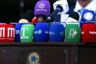 Jornalista não tem o que comemorar em seu dia, diz presidente da Fenaj