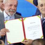 José Guimarães assume ministério e fala em "derrotar o fascismo"