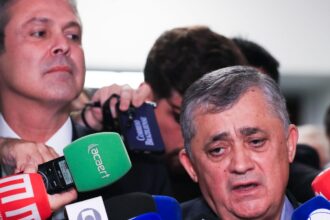 José Guimarães diz ser contra socorro do governo federal ao BRB