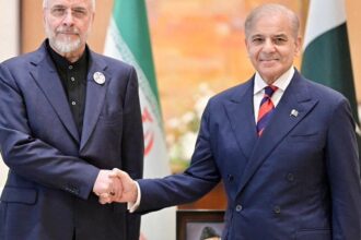 Líderes do Irã e EUA se reúnem no Paquistão em busca de acordo de paz