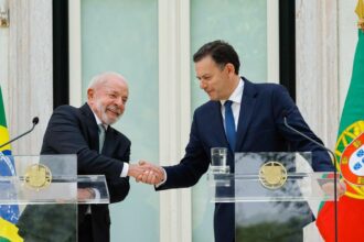 Lula defende que empresas brasileiras atuem em Portugal