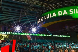 Lula fala para milhares na Espanha e pede coerência dos progressistas