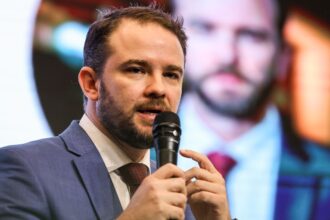 Ministro da Fazenda inicia agenda internacional nos EUA e na Europa