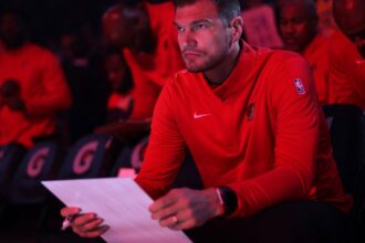 NBA: Tiago Splitter, do Portland, é 1º técnico brasileiro nos playoffs