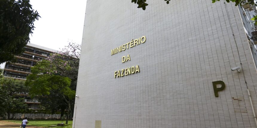 Reforma tributária: governo regulamenta cobrança da CBS e do IBS