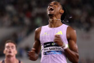 Alison dos Santos abre Diamond League vencendo recordista mundial