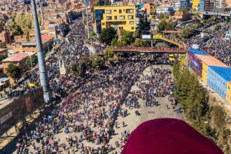 Bolívia registra 23 bloqueios e marchas antigoverno chegam a La Paz