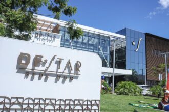 Bolsonaro segue internado com quadro estável após cirurgia