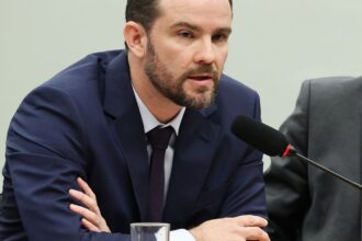 Durigan vai à França para agenda do G7 e reuniões bilaterais