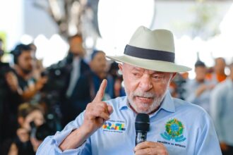 Lula diz sonhar em reverter privatizações de empresas estratégicas