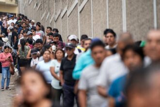 Peru: esquerda enfrenta Fujimori em 2º turno após apuração tumultuada