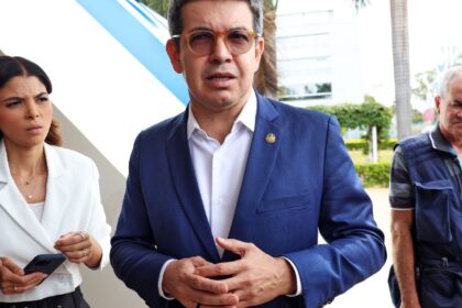 Randolfe Rodrigues afirma que governo deve indicar outro nome para STF
