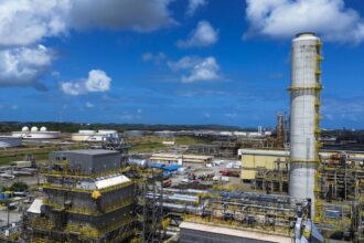 Refinarias da Petrobras operam com mais de 100% de capacidade; entenda