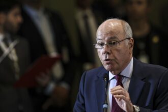 Argumentos dos EUA para impor tarifas “não são legítimos”, diz Vieira