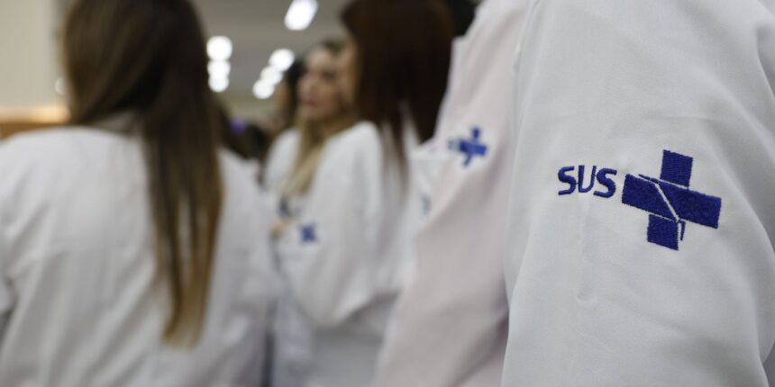 Candidatos a residência médica já podem se inscrever para o Enare 2026