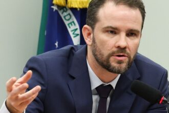 Compromisso é não deixar que pauta-bomba prejudique país, diz Durigan