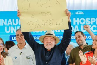 Lula defende Pix e diz que sistema brasileiro assusta norte-americanos