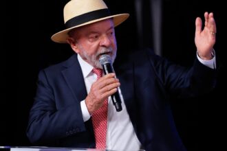 Lula parabeniza Colômbia após eleição com vitória da direita