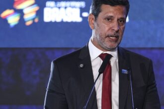 MEC: queda do analfabetismo no Brasil é ligada a políticas na educação