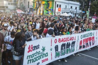 Marcha em São Paulo pede legalização da maconha