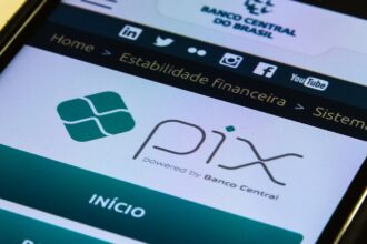 Pix por aproximação passa a mostrar saldo antes do pagamento