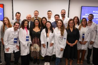 Projeto Mais Médicos Especialistas recebe 50 profissionais no Rio