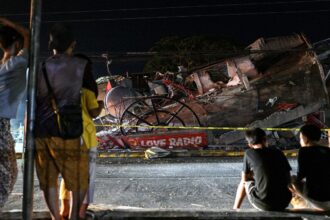 Terremoto de magnitude 7,8 atinge sul das Filipinas