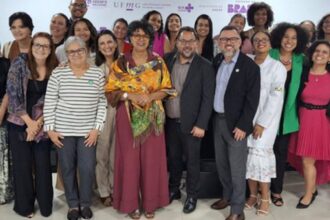 Governo reforça SUS com 760 profissionais em enfermagem obstetrícia