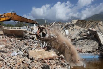 Sobe para 2.595 número de mortos em terremotos na Venezuela