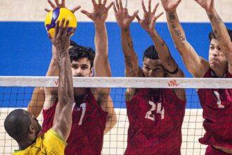 Vôlei: Brasil perde para EUA e volta a se complicar na Liga das Nações
