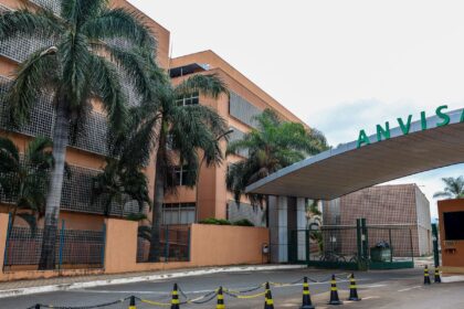 Anvisa suspende venda de produtos médicos irregulares