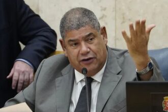 Ex-vereador Milton Leite se entrega à polícia após operação contra PCC