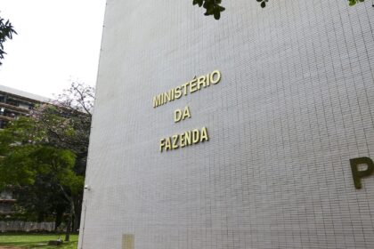Governo reduz projeção do PIB para 2% em 2026 e 2,3% em 2027