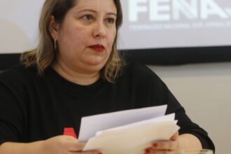"Tiktokização" e crise sufocam propostas de campanha, diz Fenaj