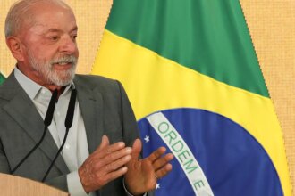 Após vitória nas urnas, Lula vai retomar viagens internacionais