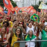 Ato em apoio à democracia e a Lula reúne milhares no Rio e Brasília