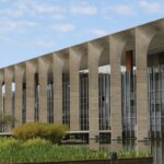 Brasileiras na Polônia procuram embaixada após ameaça de deputado