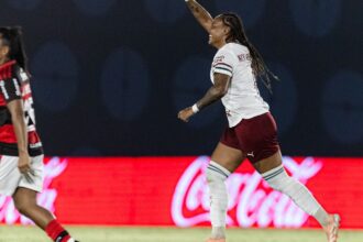 Fluminense vence Flamengo e abre vantagem na Copa do Brasil Feminina