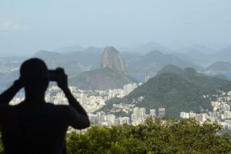 PM do Rio reforça policiamento para o feriado de segunda-feira