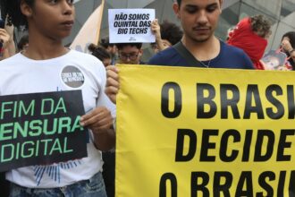 Sociedade civil manifesta preocupação ao TSE por censura nas redes