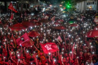 Vitória de Lula repercute na imprensa europeia e asiática
